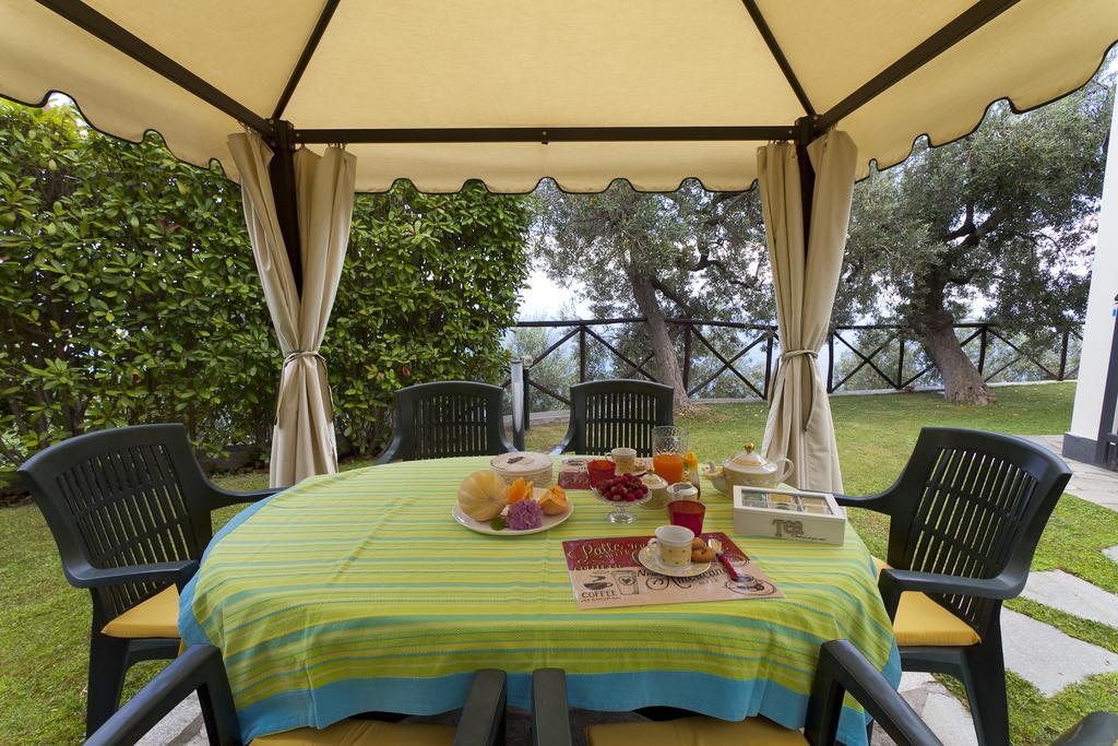Villa Degli Ulivi B&B Финале Лигуре Екстериор снимка