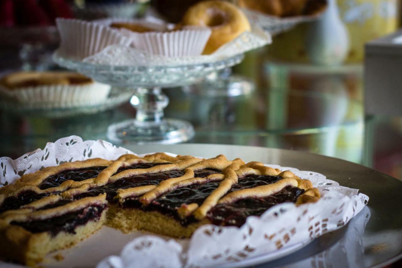 Villa Degli Ulivi B&B Финале Лигуре Екстериор снимка
