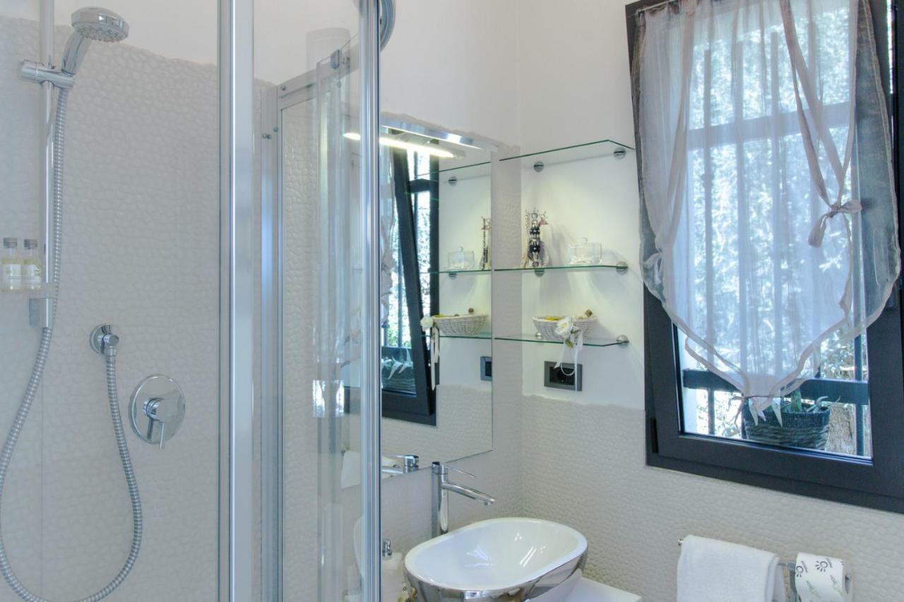 Villa Degli Ulivi B&B Финале Лигуре Екстериор снимка