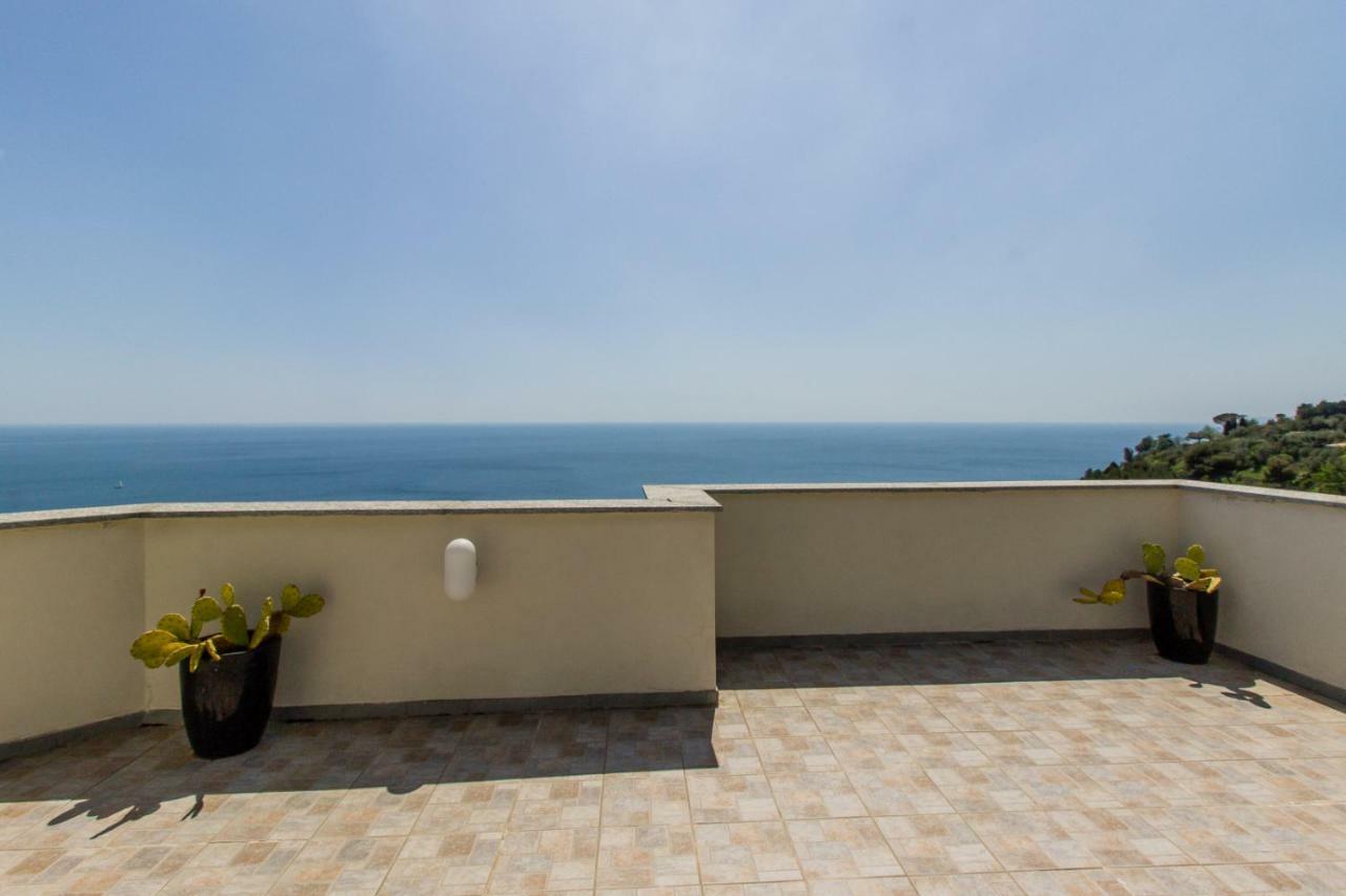 Villa Degli Ulivi B&B Финале Лигуре Екстериор снимка